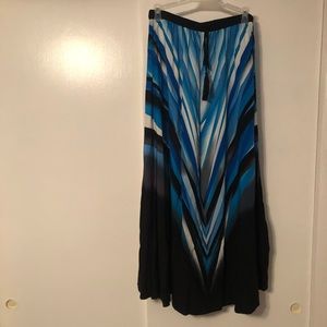 🎈3/$20🎈Maxi skirt by Magic